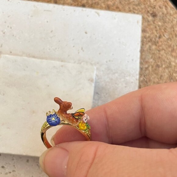 Les NEREIDES Whimsical deer Ring with Floral Accents - Picture 4 of 7